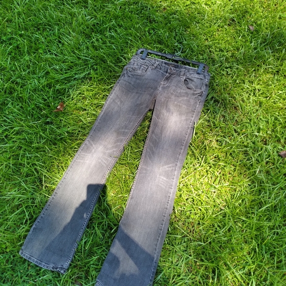 #330 Southpole Grey Faded Junior 5 Bootcut Low Rise Jeans - Picture 6 of 16